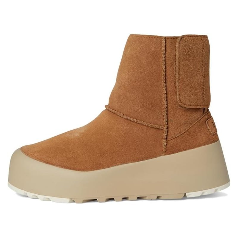 Bottes UGG Classic Streetscape Garde-robe Complète Associable